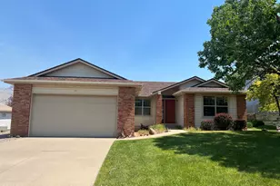 21 Cottonwood Ct, Parachute, CO 81635 - Photo 2