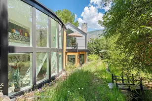813 W Smuggler St, Aspen, CO 81611 - Photo 70