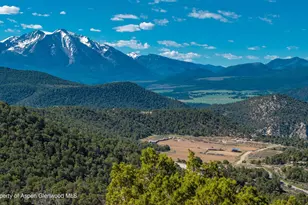 301 Pinion Dr, Glenwood Springs, CO 81601 - Photo 1