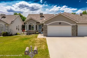 28 N Ridge Ct, Parachute, CO 81635 - Photo 2