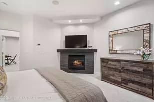 736 W Smuggler St, Aspen, CO 81611 - Photo 48