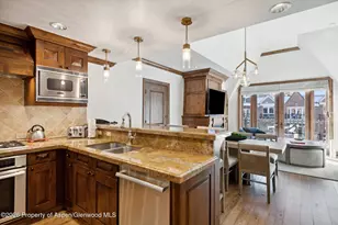 415 E Dean St Unit 26 Week 33, Aspen, CO 81611 - Photo 2