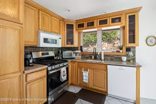 732 Minter Ave, Glenwood Springs, CO 81601 - Photo 4