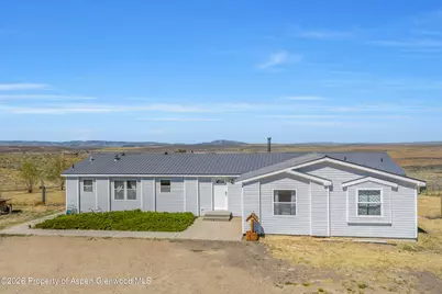841 Western Avenue, Craig, CO 81625 - Photo 2