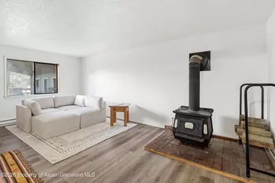 1102 Valley View Road, Glenwood Springs, CO 81601 - Photo 6