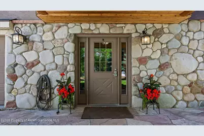 390 Jenny Place, New Castle, CO 81647 - Photo 10