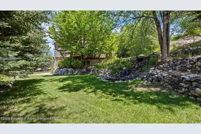 390 Jenny Place, New Castle, CO 81647 - Photo 8