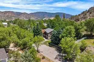 390 Jenny Pl, New Castle, CO 81647 - Photo 6