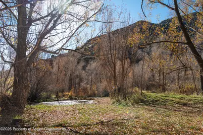 431 Park Avenue, New Castle, CO 81647 - Photo 2