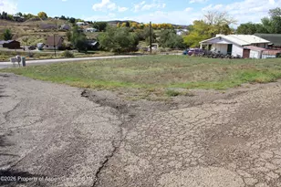 243 Crest St, Rangely, CO 81648 - Photo 8