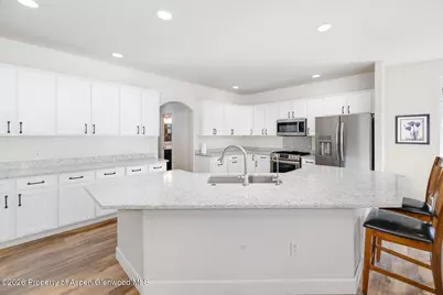 708 N Wildhorse Drive, New Castle, CO 81647 - Photo 2