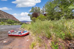 440 Apple Dr, New Castle, CO 81647 - Photo 2