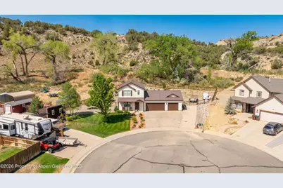 2621 Fairview Heights Court, Rifle, CO 81650 - Photo 2