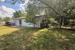 915 Washington St, Craig, CO 81625 - Photo 14