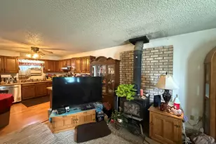 915 Washington St, Craig, CO 81625 - Photo 10