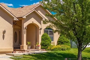 411 Lodge Pole Cir, Parachute, CO 81635 - Photo 4