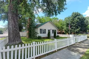 600 Taylor St, Craig, CO 81625 - Photo 2