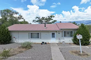 594 NW 9th St, Cedaredge, CO 81413 - Photo 4