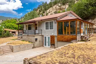922 Lincoln Ave, Glenwood Springs, CO 81601 - Photo 1