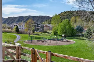 247 E Capital Ct, New Castle, CO 81647 - Photo 26