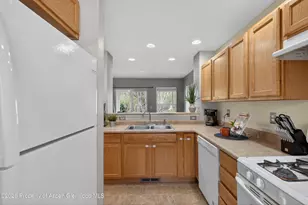 247 E Capital Ct, New Castle, CO 81647 - Photo 6