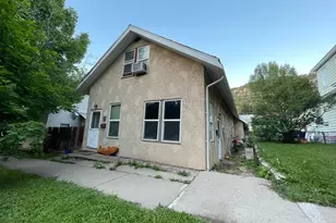 908 & 910 Blake Ave, Glenwood Springs, CO 81601 - Photo 4