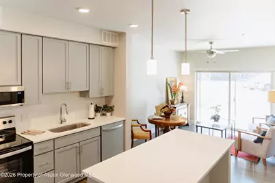 253 Wulfsohn Road #203, Glenwood Springs, CO 81601 - Photo 2