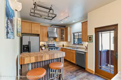 1017 Main Street, Carbondale, CO 81623 - Photo 12