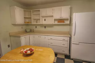 418 E 6th St, Rifle, CO 81650 - Photo 10