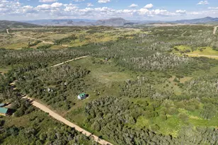276 Sycamore Rd, Craig, CO 81625 - Photo 2