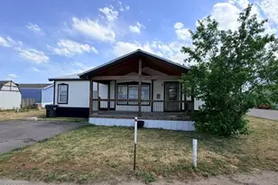 925 W 1st St, Craig, CO 81625 - Photo 4