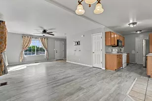 3100 W 31st Ct, Rifle, CO 81650 - Photo 8