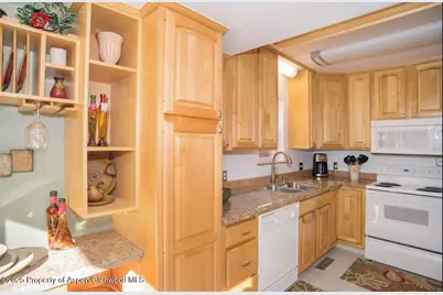 451 Mountain Shadows Drive, Glenwood Springs, CO 81601 - Photo 6