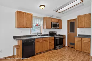 200 W 20th St, Rifle, CO 81650 - Photo 4