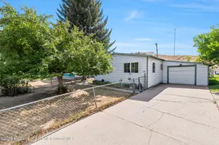 1434 Sage St, Craig, CO 81625 - Photo 2