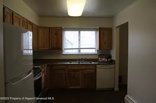 736 Bennett Ave, Glenwood Springs, CO 81601 - Photo 2
