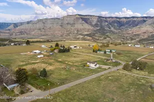 333 Co Rd 337, Parachute, CO 81635 - Photo 6