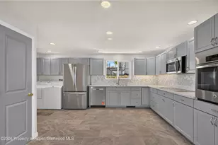 430 E 10th St, Rifle, CO 81650 - Photo 6