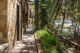 611 S W End St, Aspen, CO 81611 - Photo 26