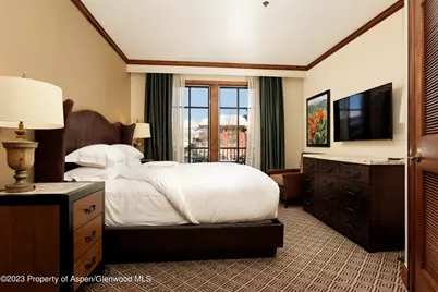 0075 Prospector Road #Unit 8404-4, Aspen, CO 81611 - Photo 8
