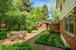 875 Bonita Dr, Aspen, CO 81611 - Photo 4