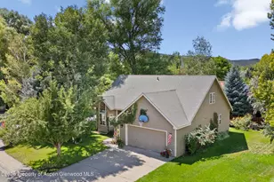 19 Eagles Nest Ct, Carbondale, CO 81623 - Photo 2