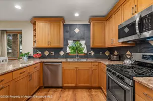 33 Mountain Ct, Basalt, CO 81621 - Photo 8
