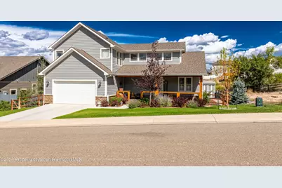 1437 Munro Avenue, Rifle, CO 81650 - Photo 2