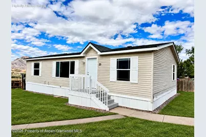 33 Silverton Place, Parachute, CO 81635 - Photo 2