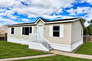 33 Silverton Pl, Parachute, CO 81635 - Photo 2