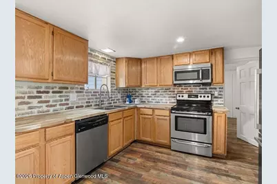 646 Railroad Avenue, Rifle, CO 81650 - Photo 14