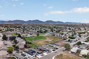 200 W 20th St, Rifle, CO 81650 - Photo 24