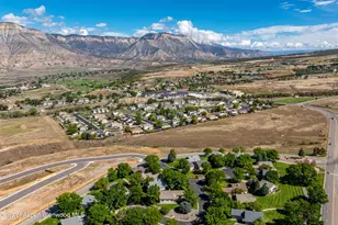 54 Limberpine Cir, Parachute, CO 81635 - Photo 10