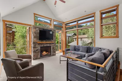 115 Park Avenue, Aspen, CO 81611 - Photo 2
